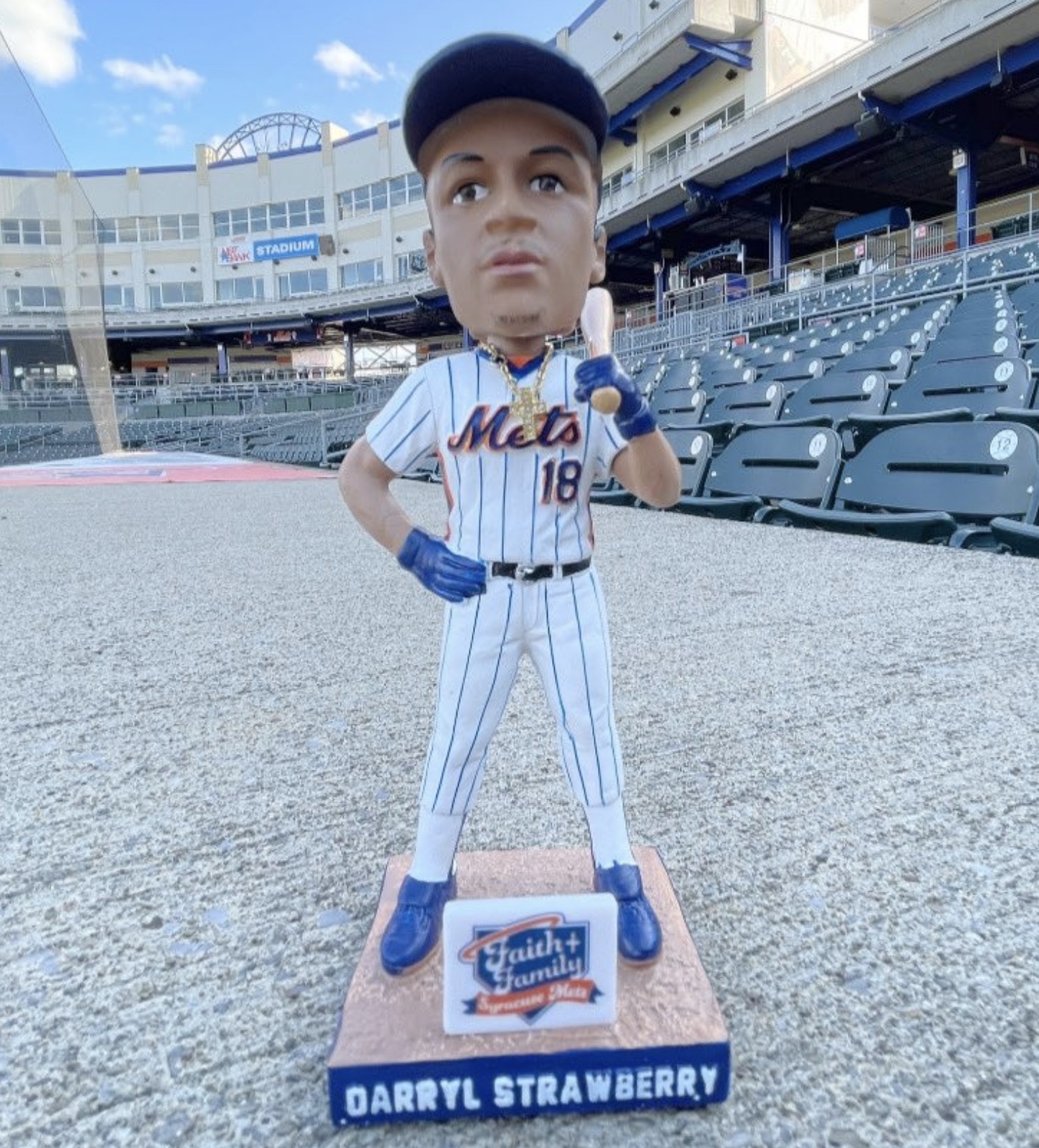 Darryl Strawberry bobblehead