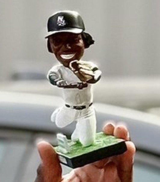 Dasan Brown bobblehead