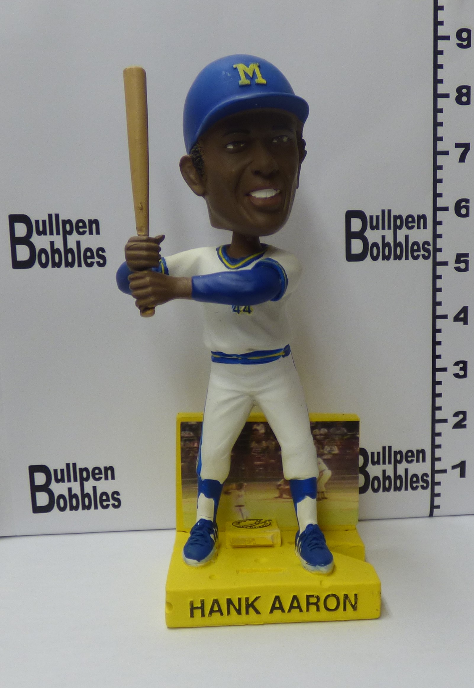 Hank Aaron bobblehead