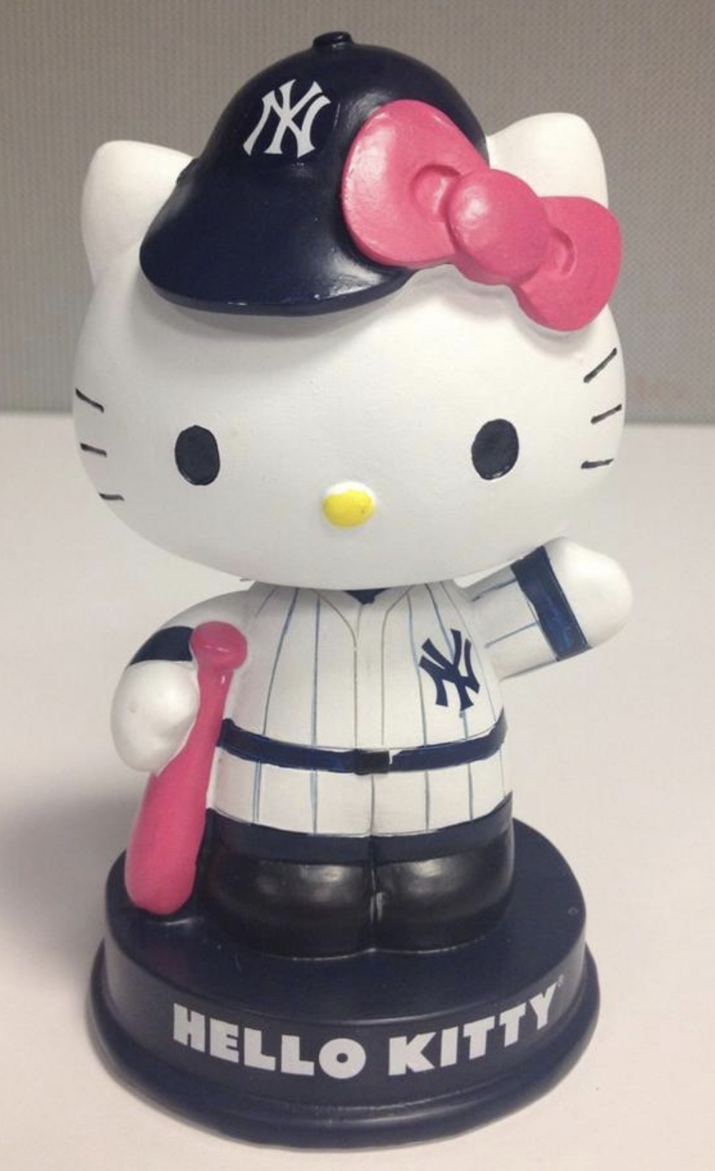 Hello Kitty bobblehead