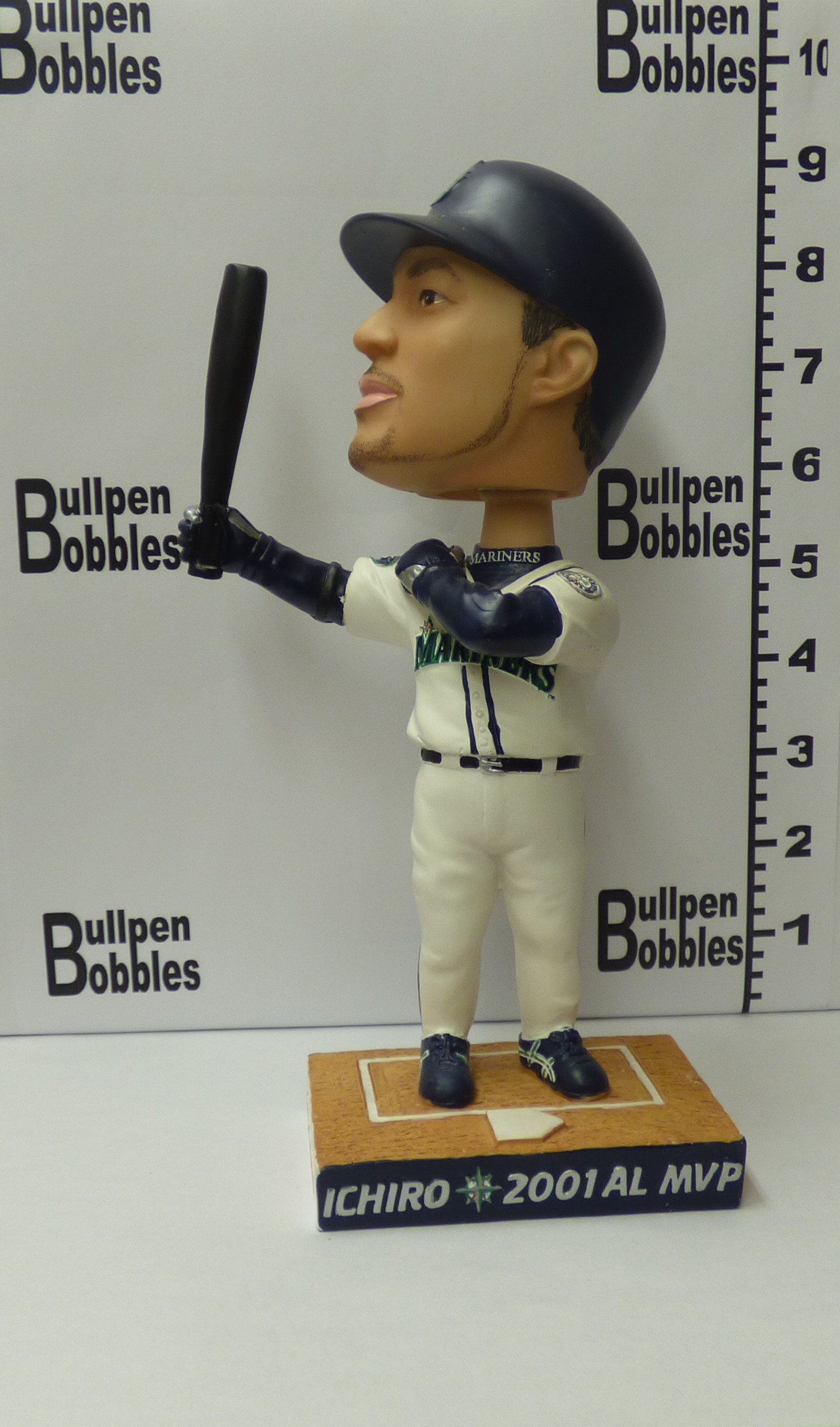 Ichiro Suzuki bobblehead