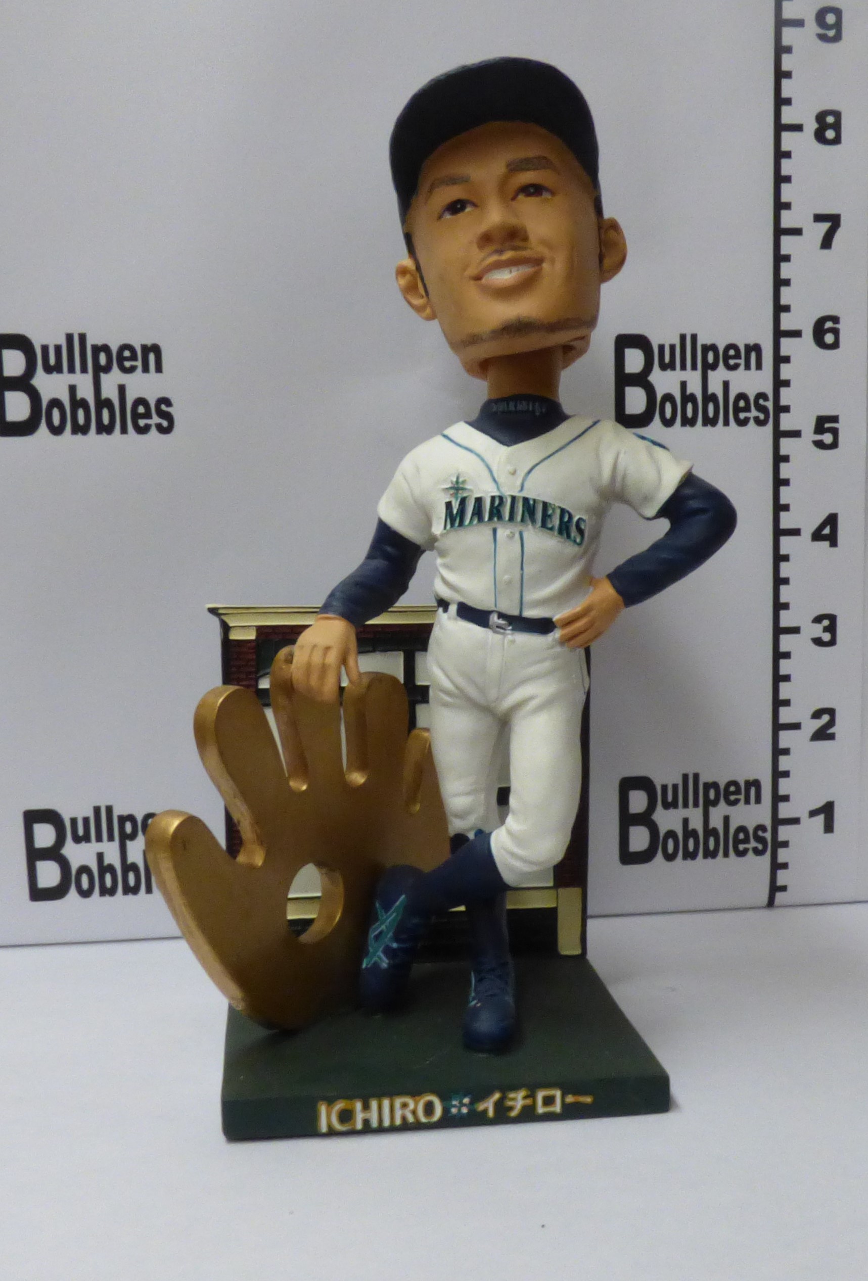 Ichiro Suzuki bobblehead