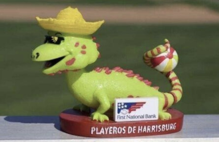 Iguana bobblehead