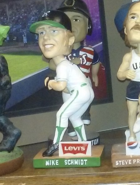 Mike Schmidt bobblehead