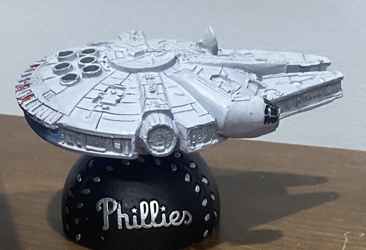 Millennium Falcon bobblehead