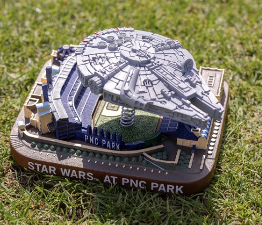 Millennium Falcon bobblehead