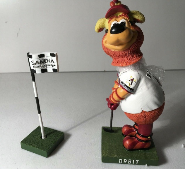 Orbit (Golfing) bobblehead