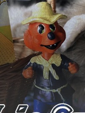 Scarecrow Scooch bobblehead