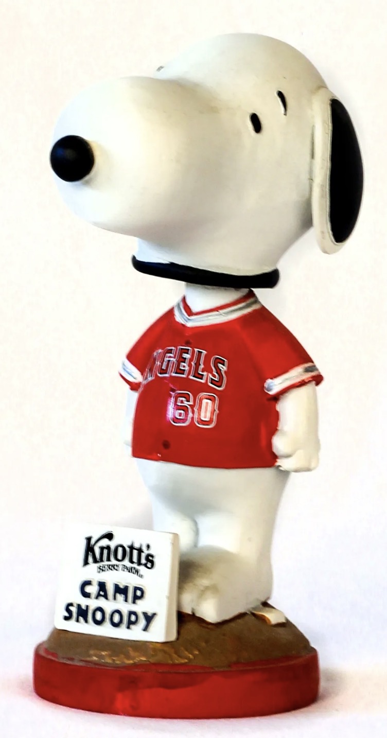 Snoopy bobblehead