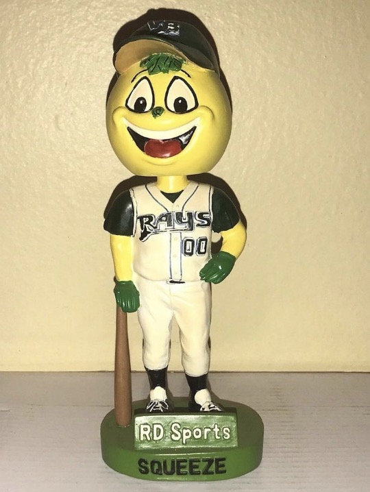 Squeeze bobblehead