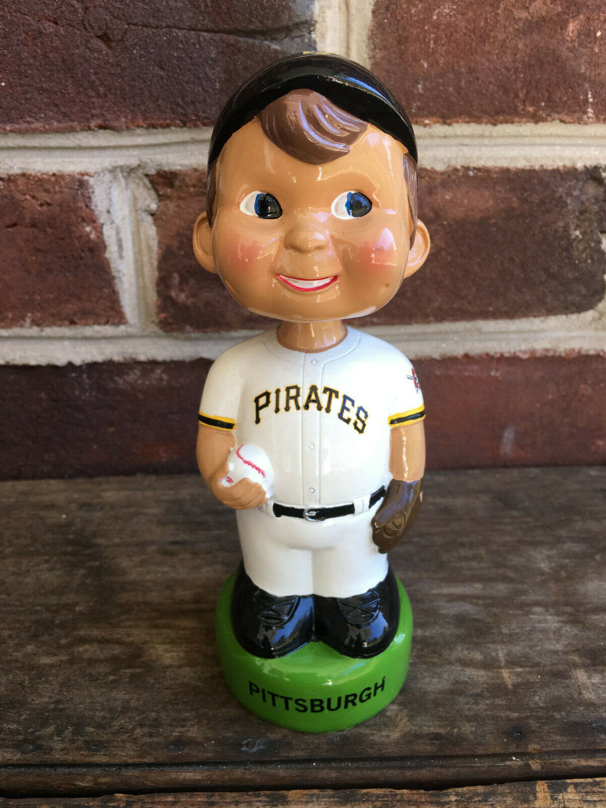 Vintage Pirate (Home) bobblehead